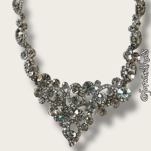 Glamorous Silvertone Necklace with Glass-Rhinestone Embellishments - Picture 5 of 10